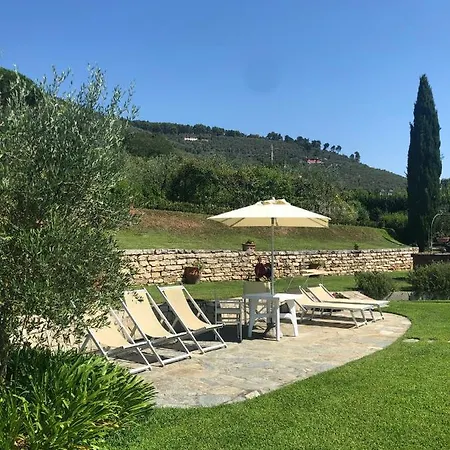 Il Giardino Di Flora Casa de hóspedes Buti